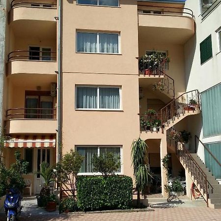Apartments Deak マカルスカ エクステリア 写真